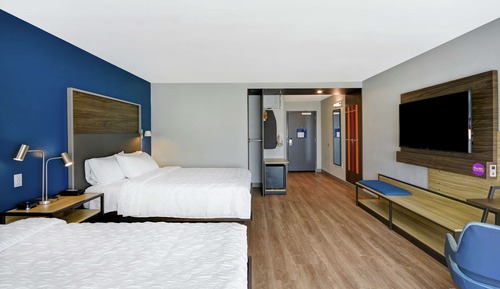 Room, 2 Queen Beds, Accessible (Hearing)