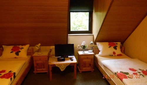 Twin Room, Shared Bathroom