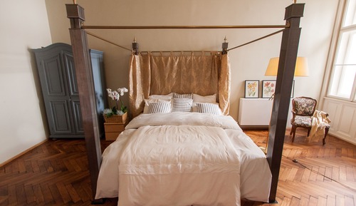 Suite, 2 Bedrooms (King)