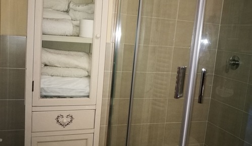Classic Apartment, Multiple Beds