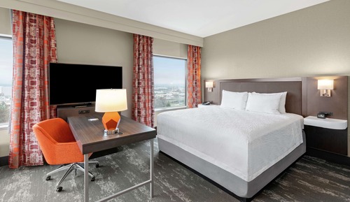 Suite, 1 King Bed, Accessible, Refrigerator & Microwave (Hearing)