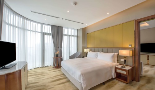 Deluxe Suite, 1 King Bed, Non Smoking