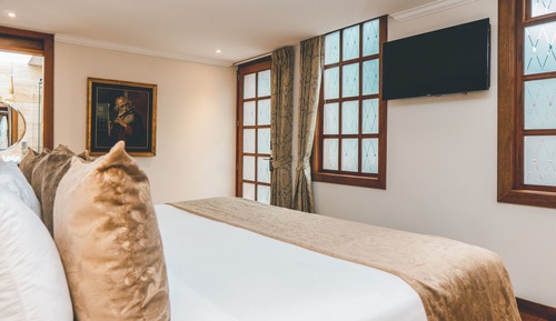 Premium Room, 1 Queen Bed, Non Smoking