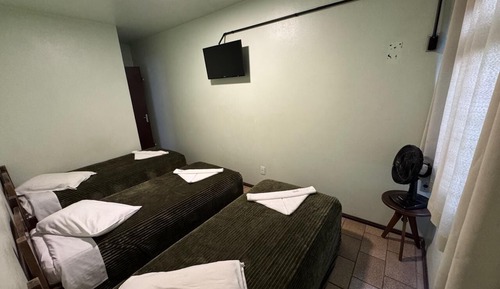 Economy Triple Room