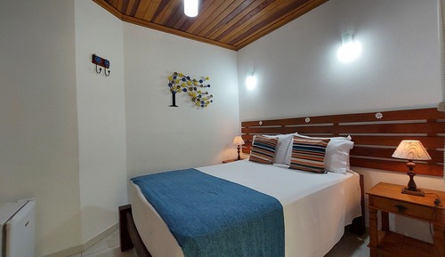 Economy Room