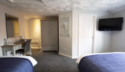 Premier Triple Room