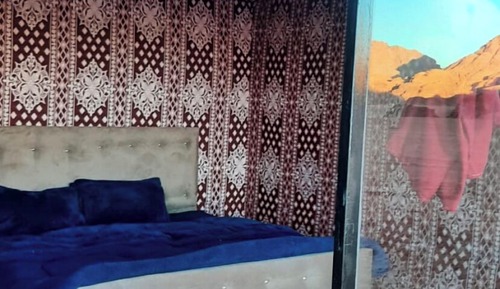 Deluxe Tent