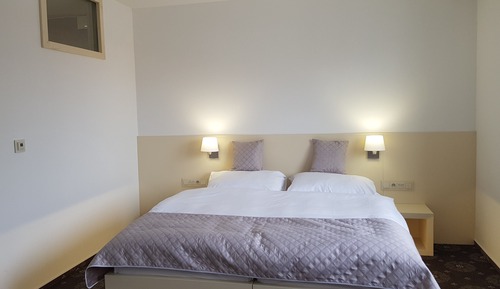 Classic Room, 1 Queen Bed (Extra bed 2 guests)