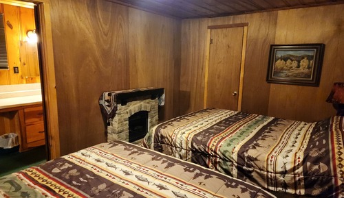 Suite, 2 Queen Beds, Non Smoking, Mountain View