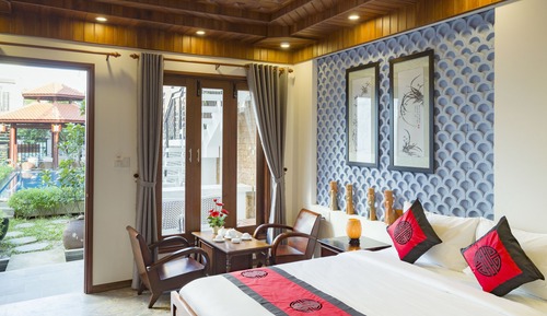Deluxe Double Room, Pool View