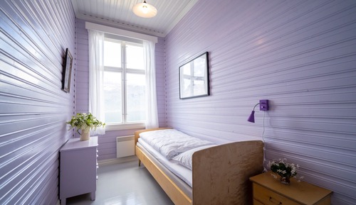 Single Room, Shared Bathroom, Lake View