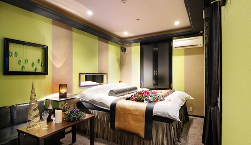 Basic Room, 1 Queen Bed, Non Smoking