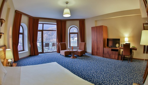 Junior Room, Mountain View