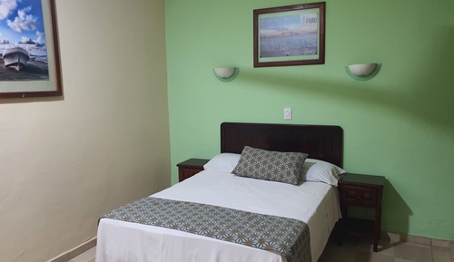 Economy Room