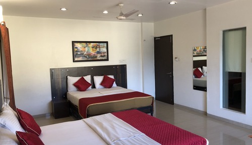 Deluxe Quadruple Room, 2 Double Beds, City View