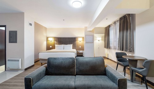 Suite, 1 King Bed, Non Smoking, Kitchen (with Sofabed, Full Kitchen)
