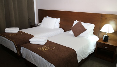 Deluxe Room, 2 Twin Beds, Non Smoking