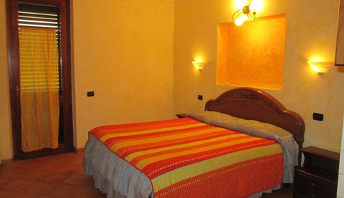 Romantic Studio