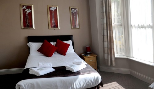 Deluxe Family Room, Ensuite