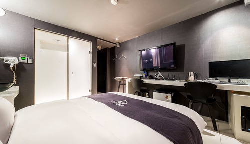 Deluxe Room, Bathtub