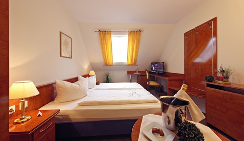 Classic Double Room