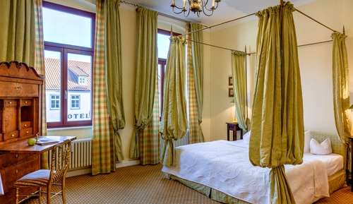 Double Room, Annex Building