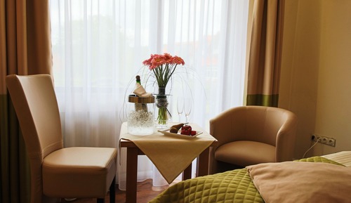Comfort Double Room, Balcony, Garden View (Märchenzimmer)