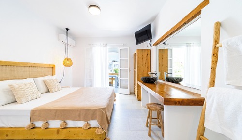 Classic Double or Twin Room, Balcony