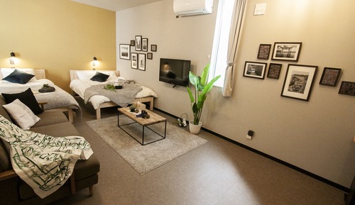 Group Stay with Kitchen Room 1