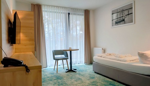 Single Room, Accessible