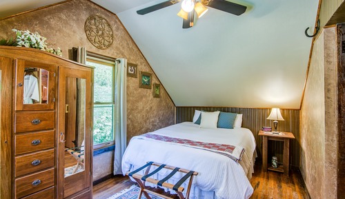 Standard Room, Non Smoking (Alexandria's Attic)