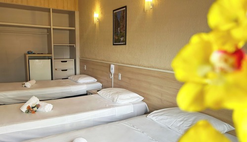 Quarto Triplo Twin