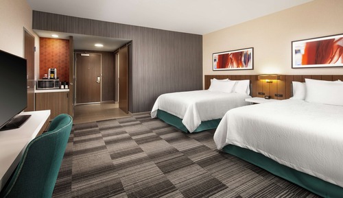 Room, 2 Queen Beds, Accessible (Roll-In Shower)