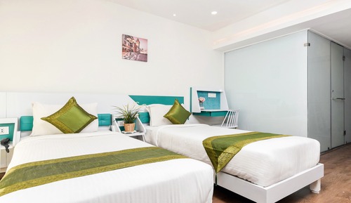 Deluxe Room, City View