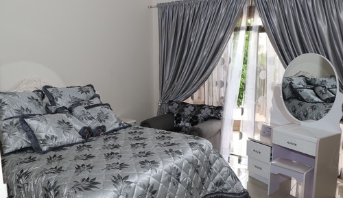 Apartment, 2 Queen Beds, Accessible, Pool View