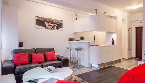 Luxury Studio Suite, 1 Bedroom, Smoking, City View