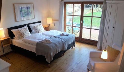Comfort Apartment, 1 Queen Bed, Non Smoking, Garden View