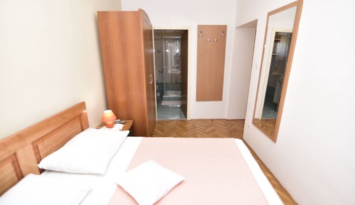 Triple Room (2)