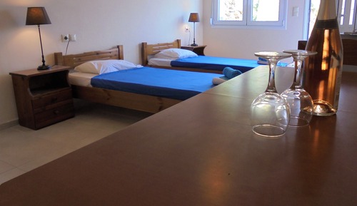 Standard Studio, 2 Twin Beds