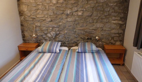 Cottage, Courtyard View (L'Etable)