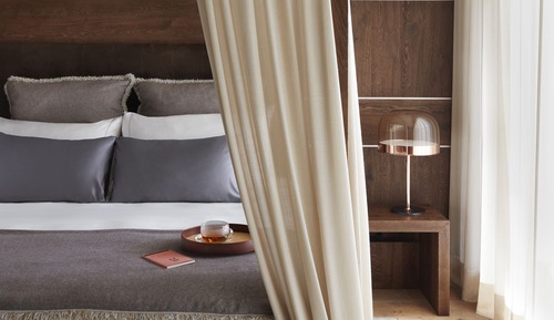 Royal Suite, 1 King Bed, Mountain View