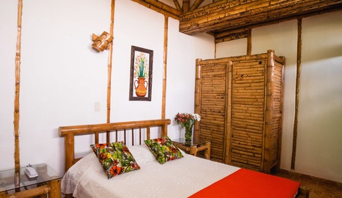 Single Room, 1 Double Bed