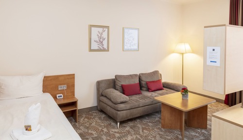 Family Room, Multiple Beds