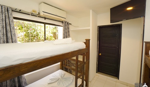 Basic Quadruple Room, Ensuite (Air Conditioning)