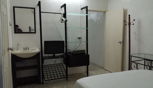 Executive Apartment, 1 Queen Bed, Courtyard View