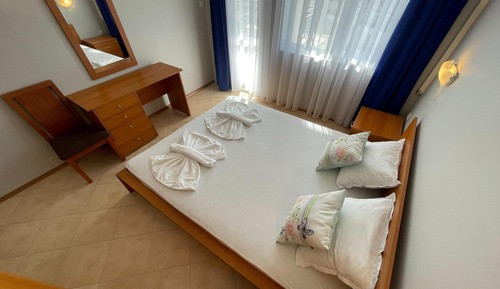 Traditional Apartment, City View