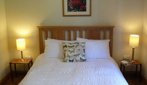 Superior Double Room, Ensuite, Courtyard View