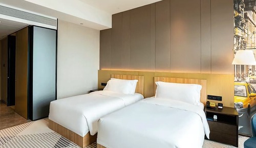 Deluxe Twin Bed Room with River View