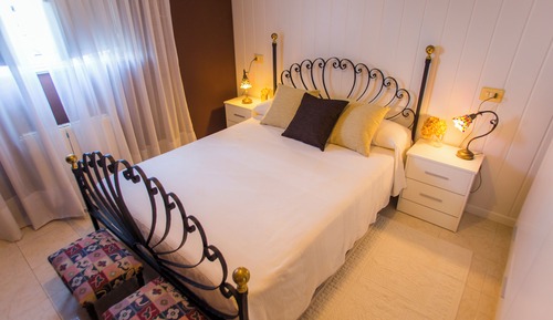 Economy Double Room, Partial Sea View