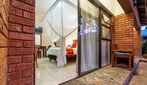 Family Suite, 2 Bedrooms, Garden View